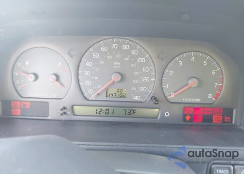 1998 Volvo V70 z USA, uszkodzony, nr VIN YV1LW5649W2450367